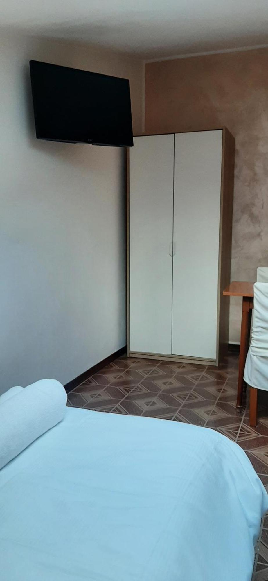 Camere Porto Vecchio Con Parcheggio A Pochi Passi Dal Castello Malcesine Exterior foto