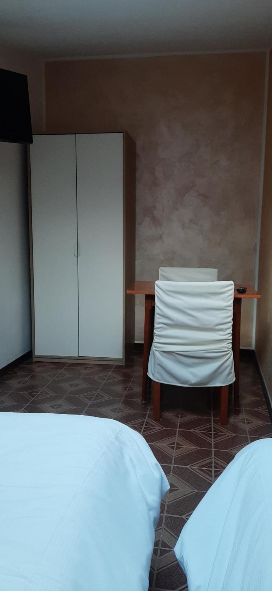 Camere Porto Vecchio Con Parcheggio A Pochi Passi Dal Castello Malcesine Exterior foto