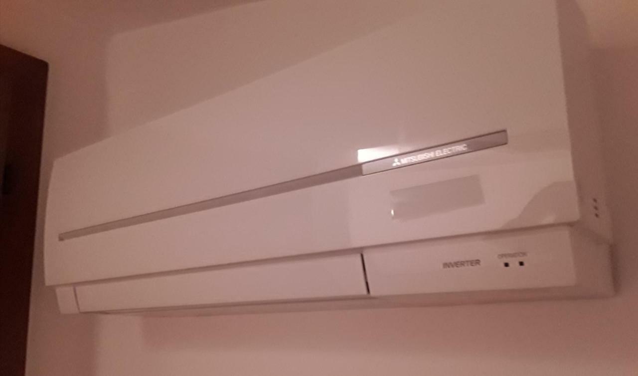 Camere Porto Vecchio Con Parcheggio A Pochi Passi Dal Castello Malcesine Exterior foto