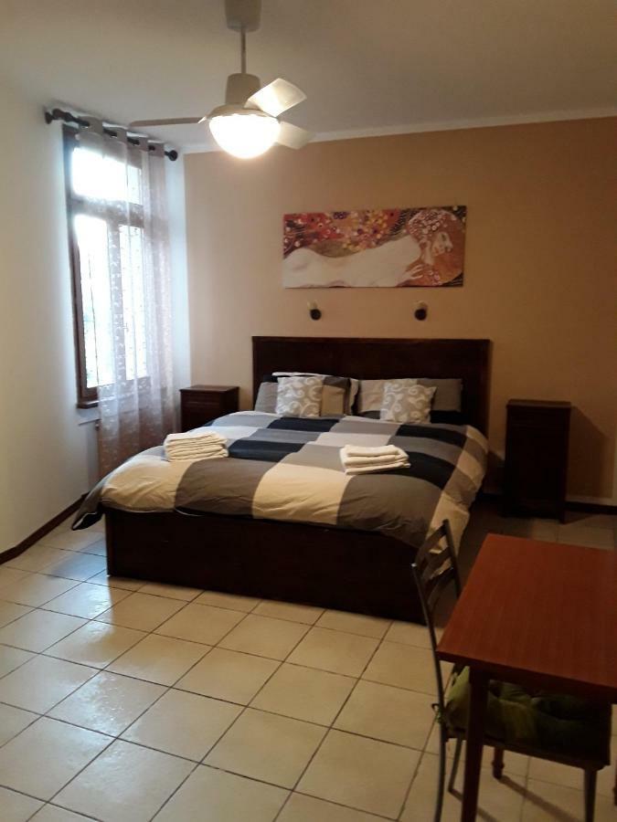 Camere Porto Vecchio Con Parcheggio A Pochi Passi Dal Castello Malcesine Exterior foto